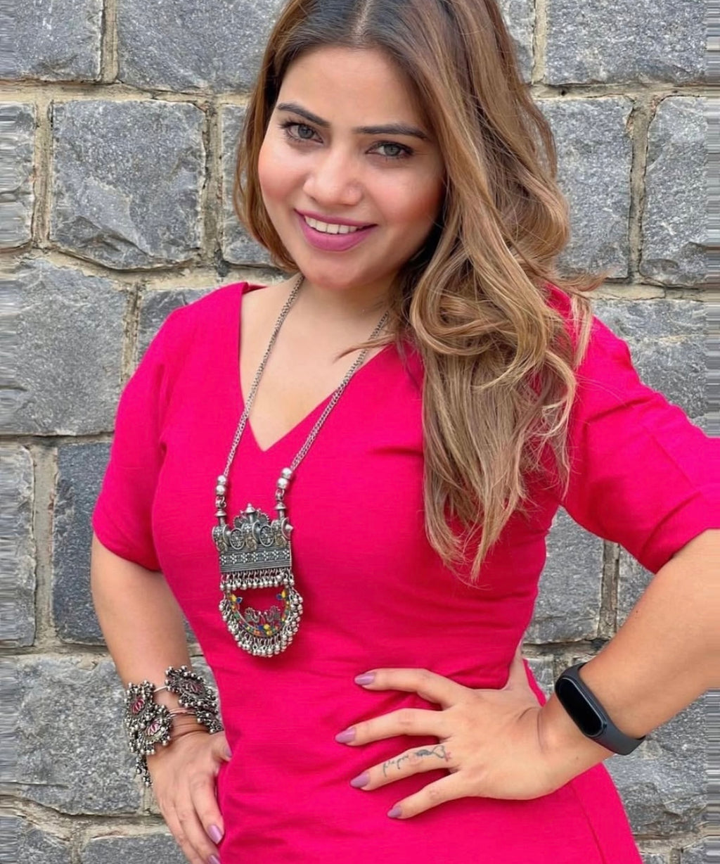 The deep pink kurta corset