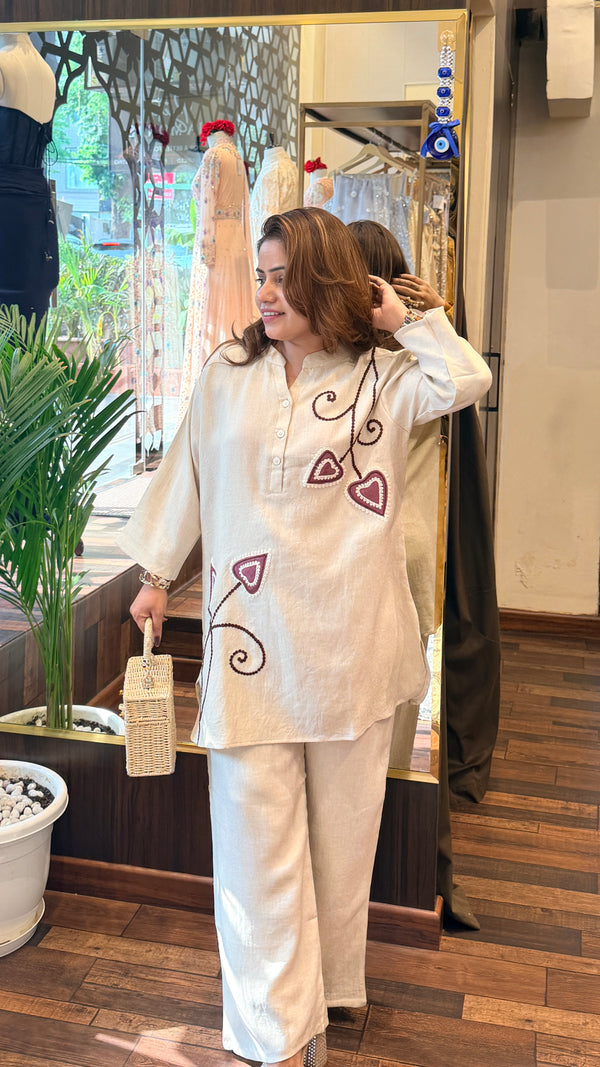 Ivory Embroidered Kurta & Wide-Leg Pants Co-Ord Set