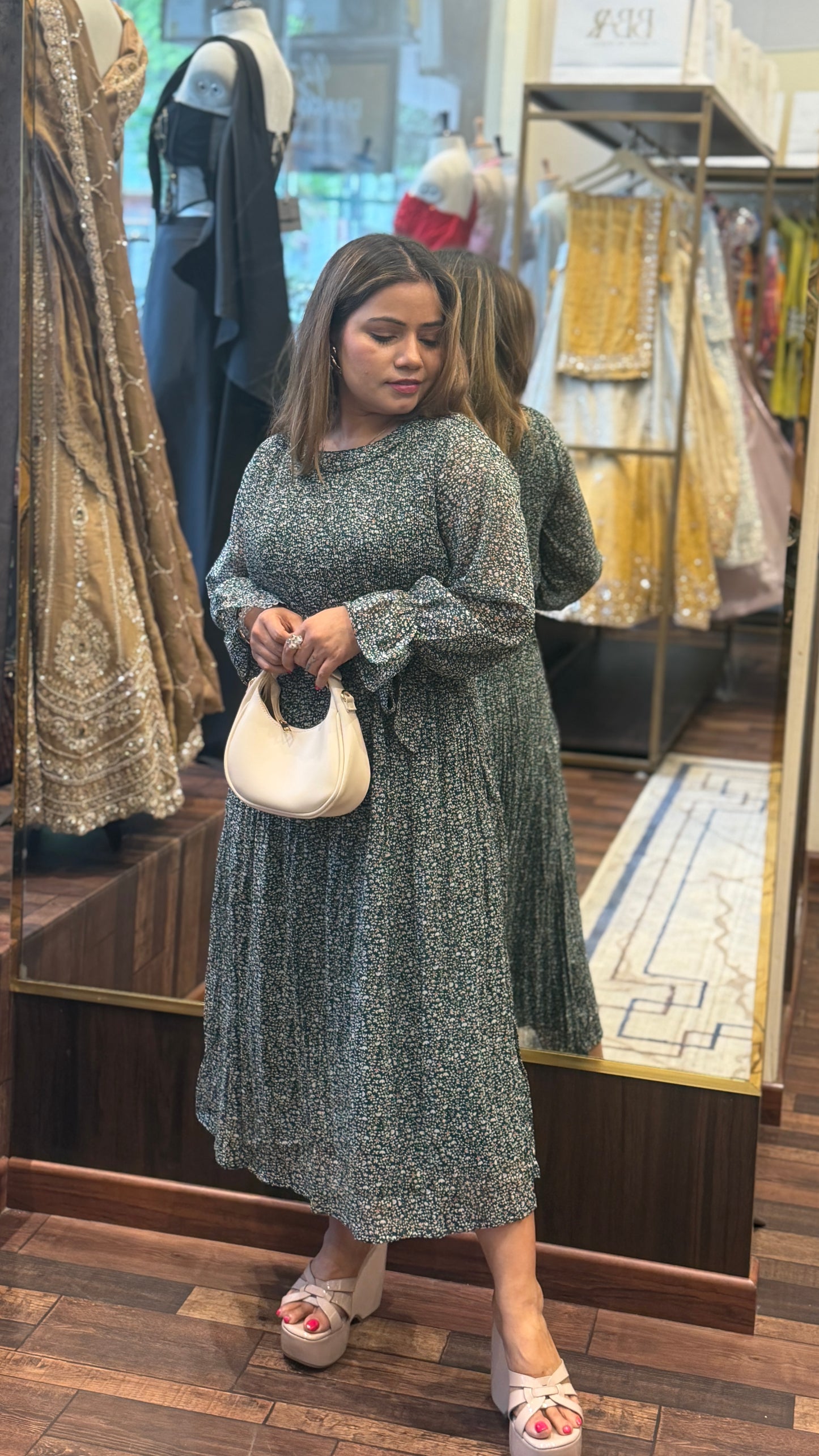 Elegant Ditsy Floral Green Midi Dress with Bell Sleeves