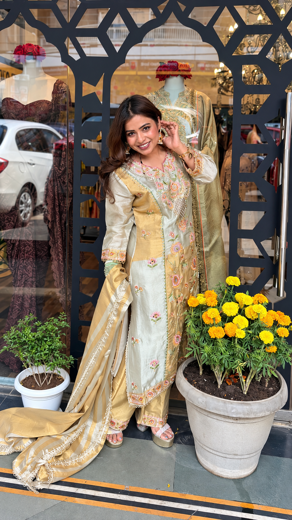 Luxury Sona Rupa Tissue Suit Set