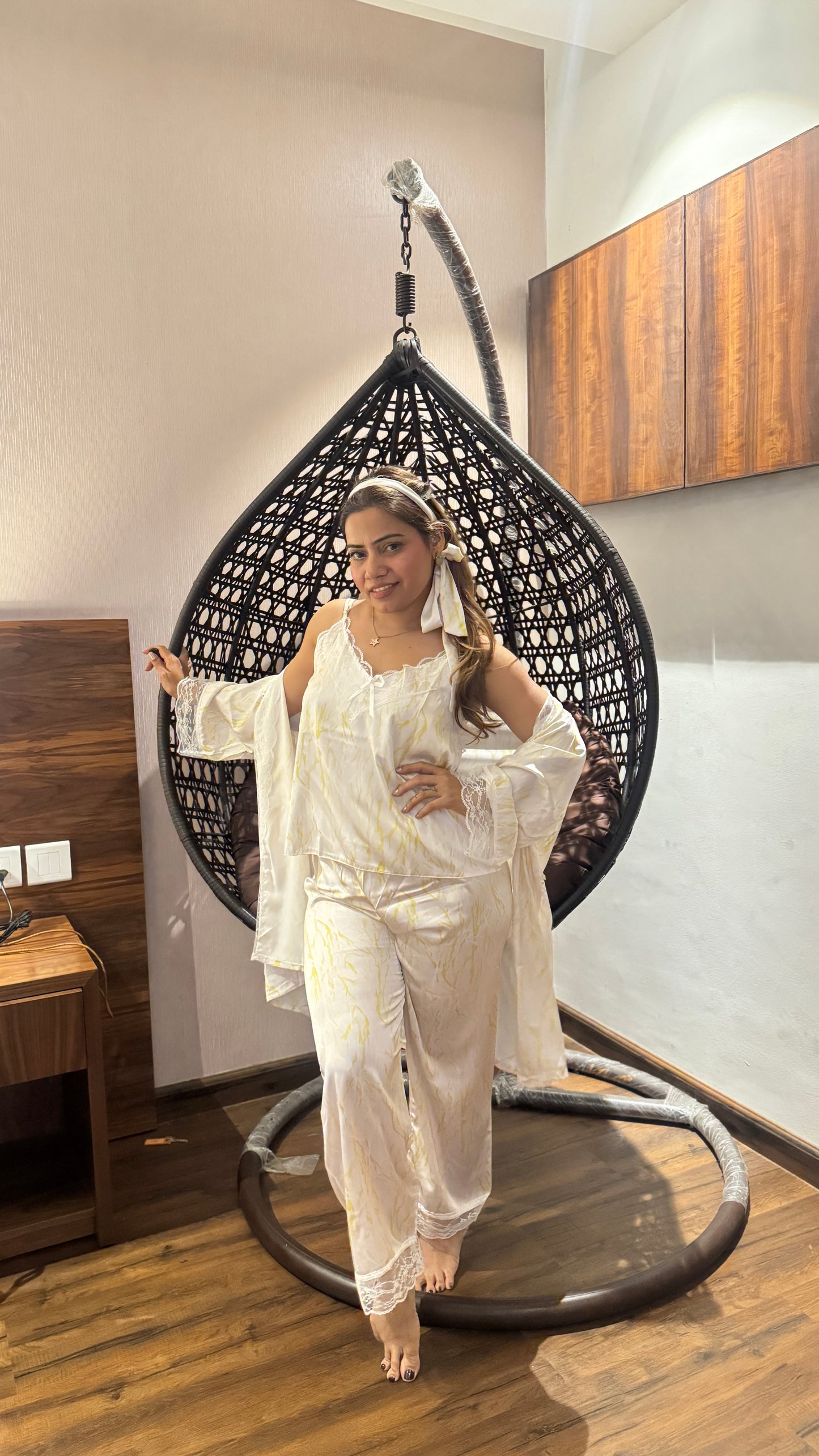 luxurious nightwear 4pc set