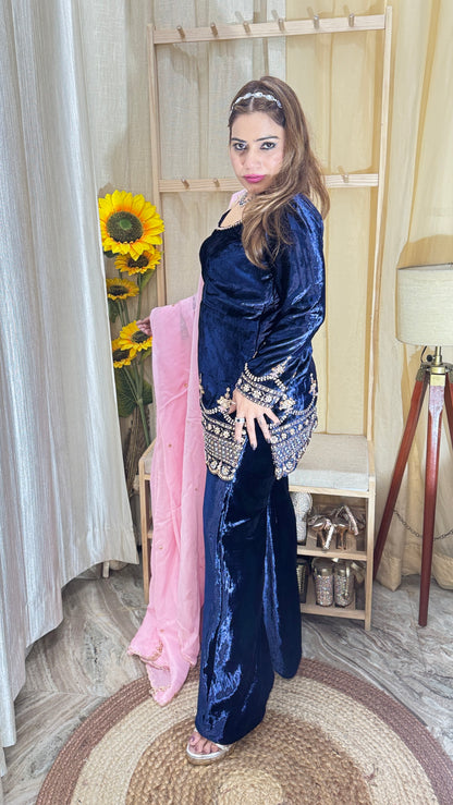 “ZARA NOOR” – Midnight Velvet Sharara Set