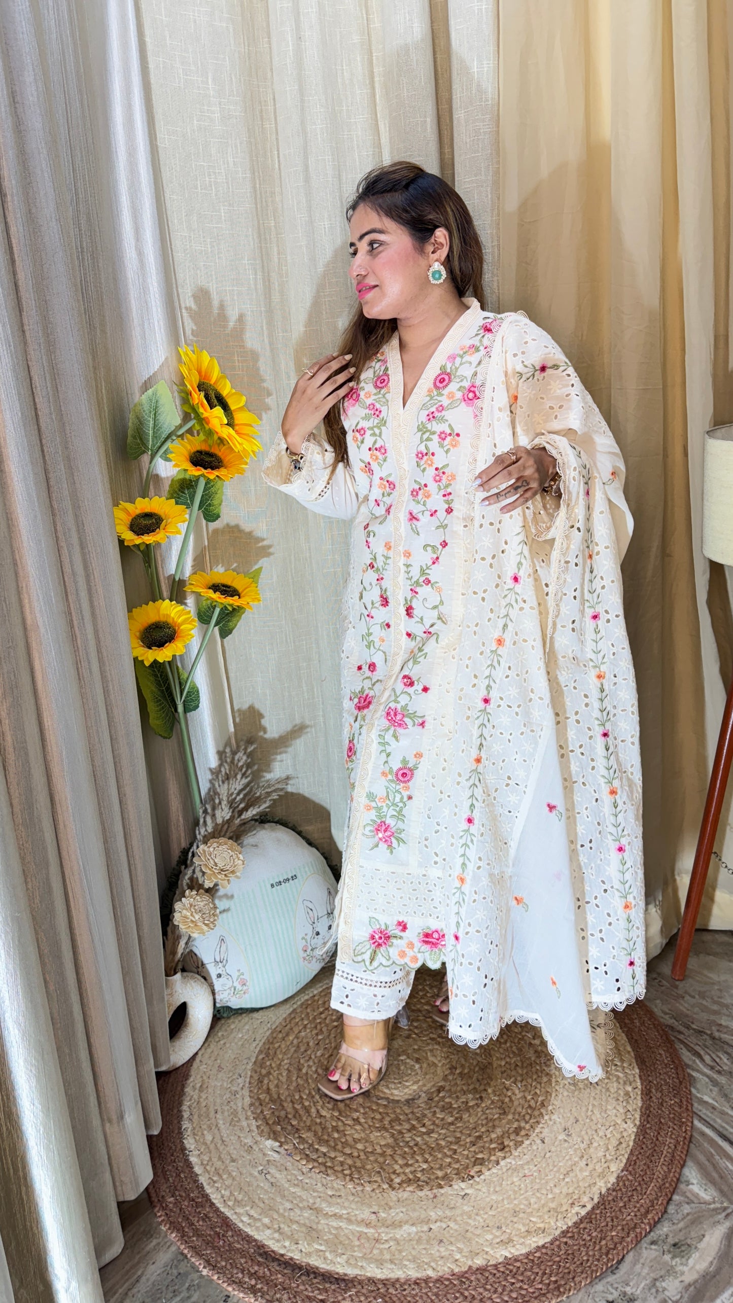 Elegant White Chikankari Floral Embroidered Suit Set