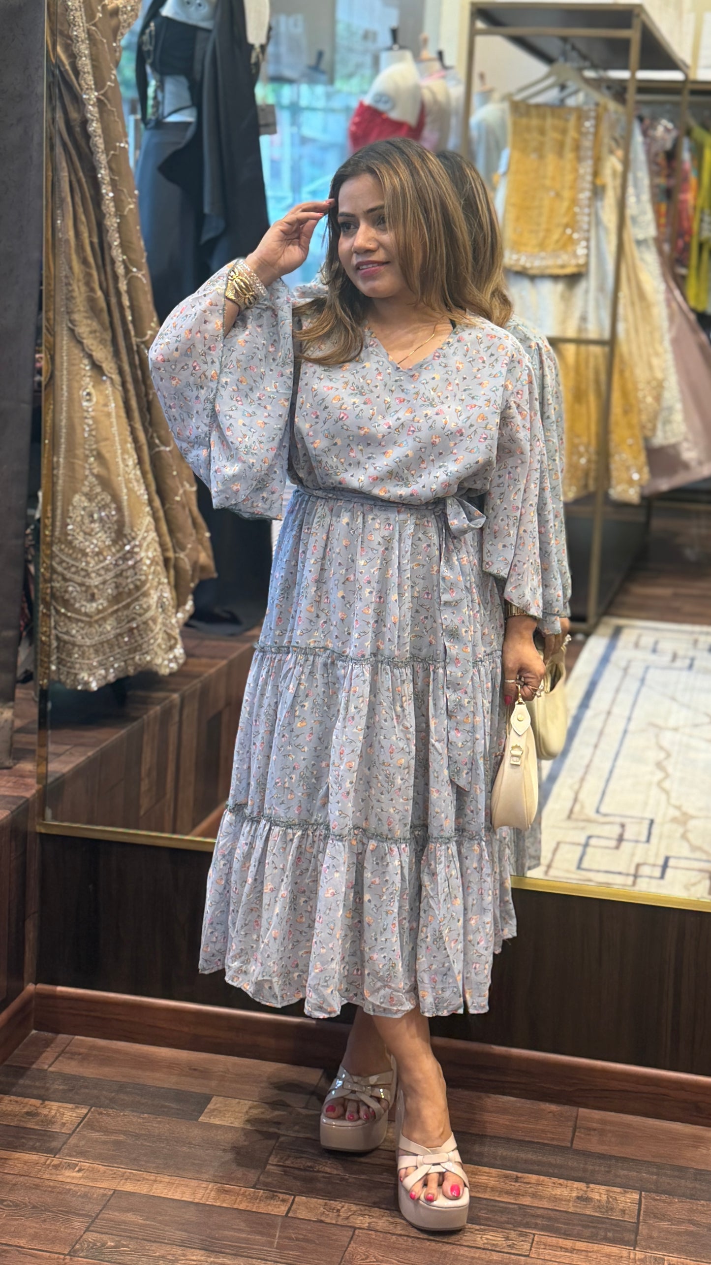 Elegant Floral Tiered Midi Dress with Puff Sleeves