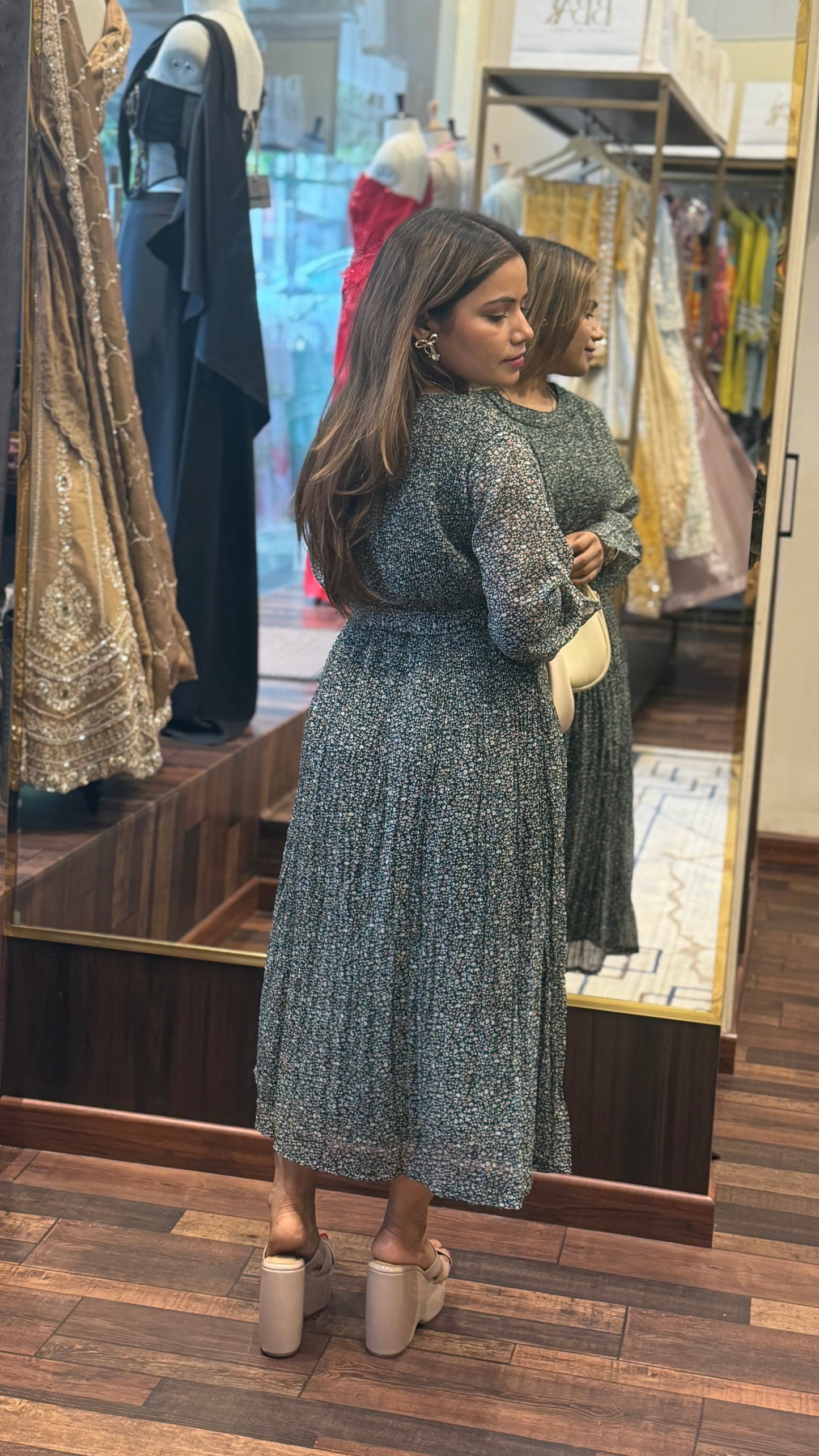 Elegant Ditsy Floral Green Midi Dress with Bell Sleeves