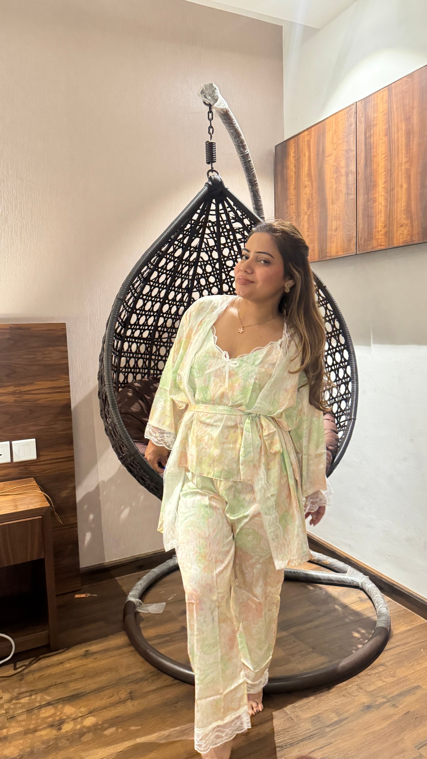 luxurious nightwear 4pc set