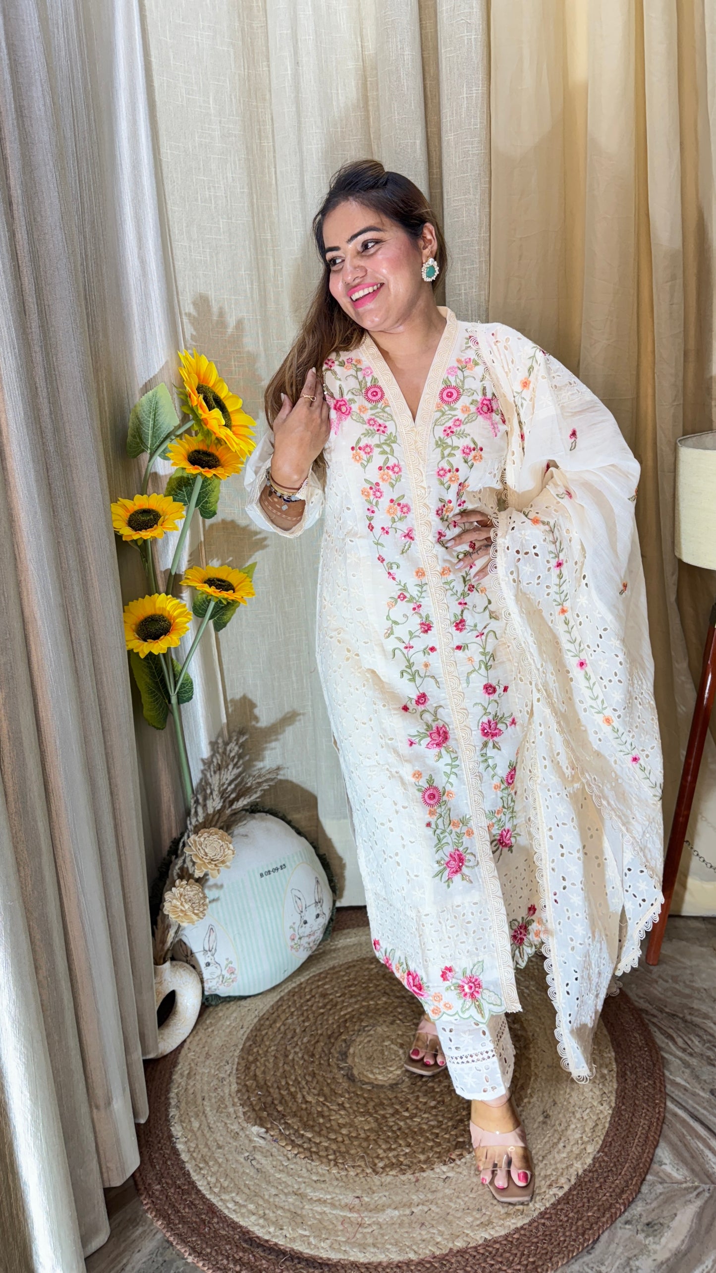 Elegant White Chikankari Floral Embroidered Suit Set