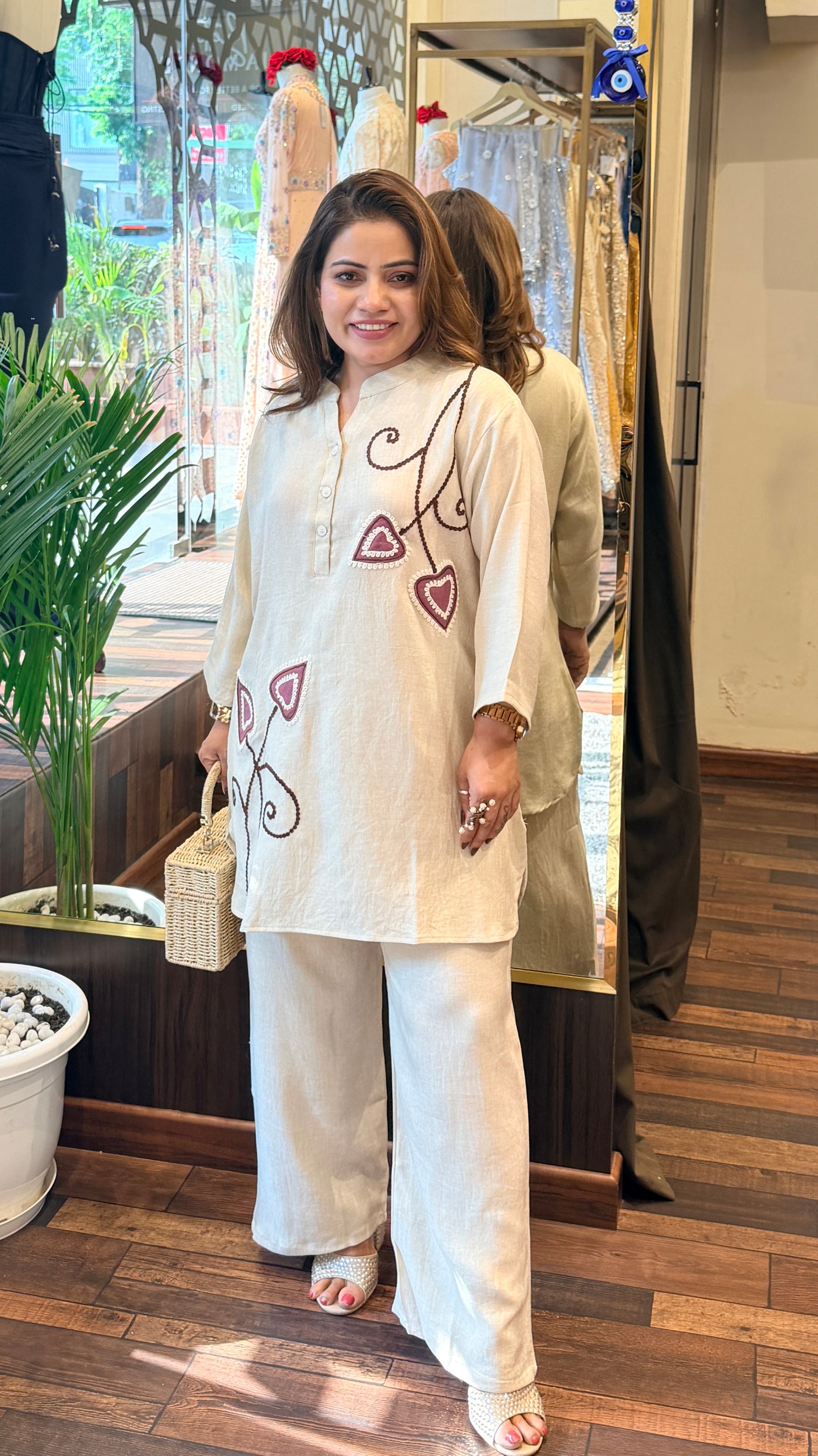 Ivory Embroidered Kurta & Wide-Leg Pants Co-Ord Set